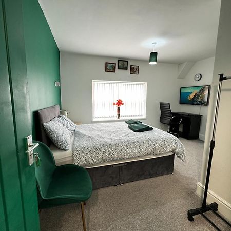 Ur Place Failsworth Екстериор снимка