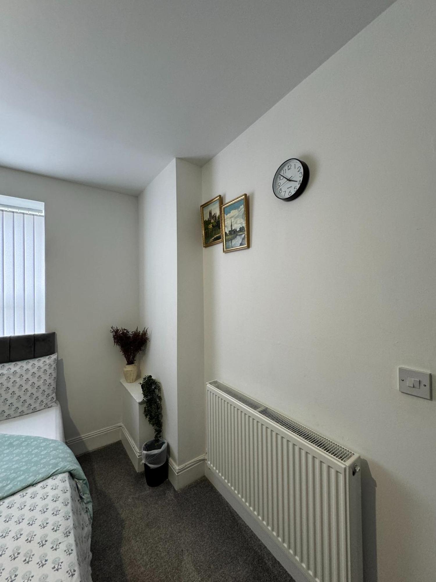 Ur Place Failsworth Екстериор снимка