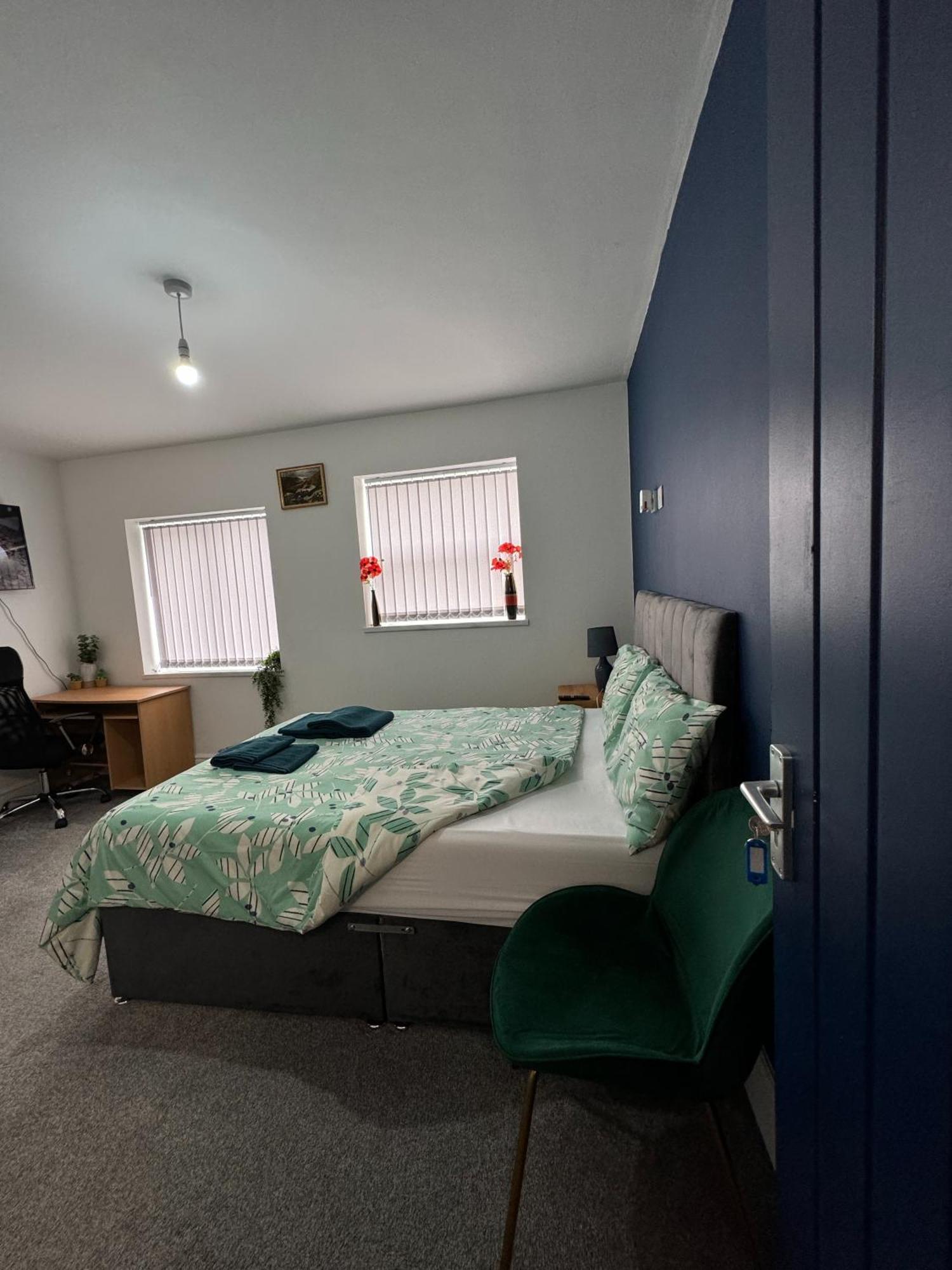 Ur Place Failsworth Екстериор снимка