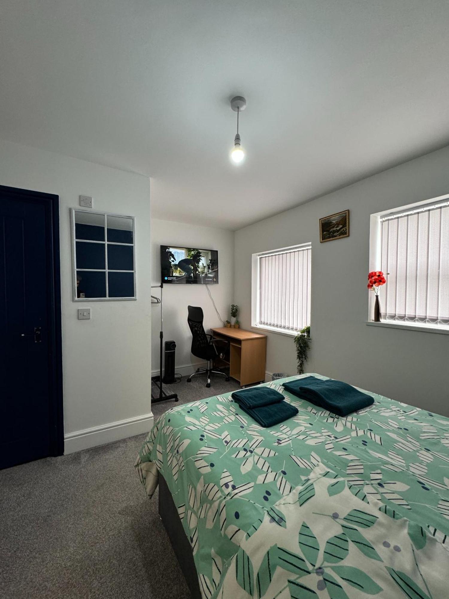 Ur Place Failsworth Екстериор снимка