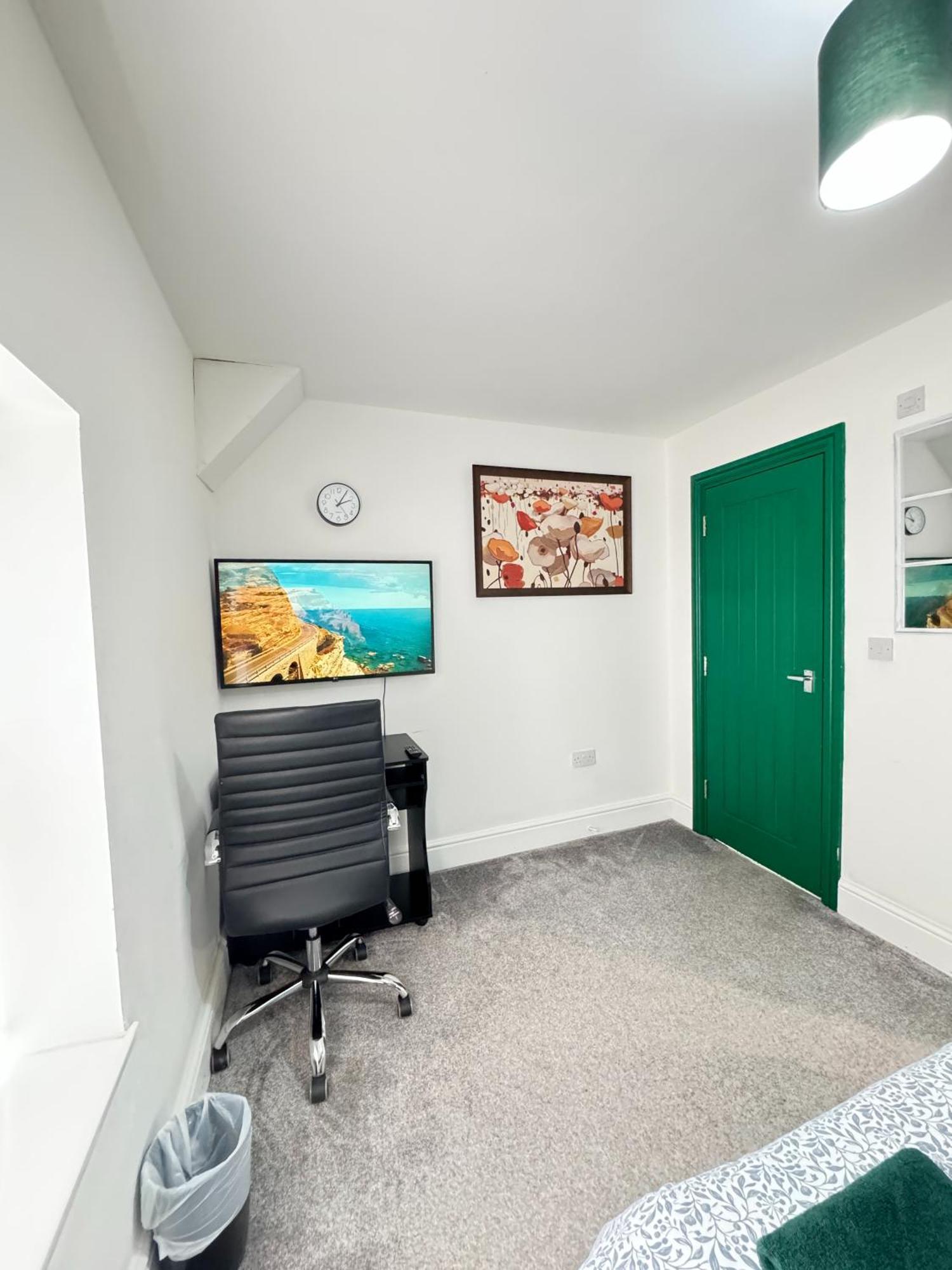 Ur Place Failsworth Екстериор снимка