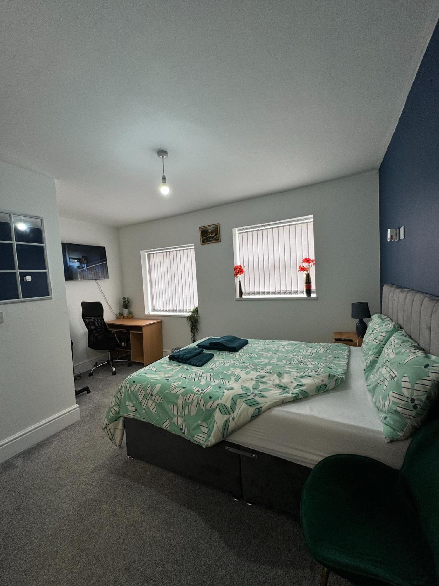 Ur Place Failsworth Екстериор снимка