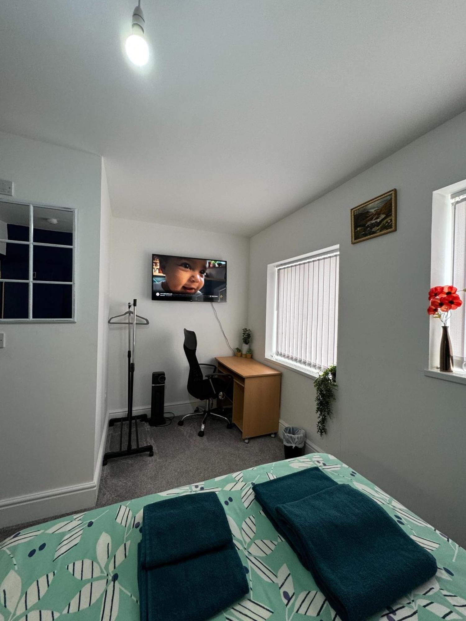 Ur Place Failsworth Екстериор снимка